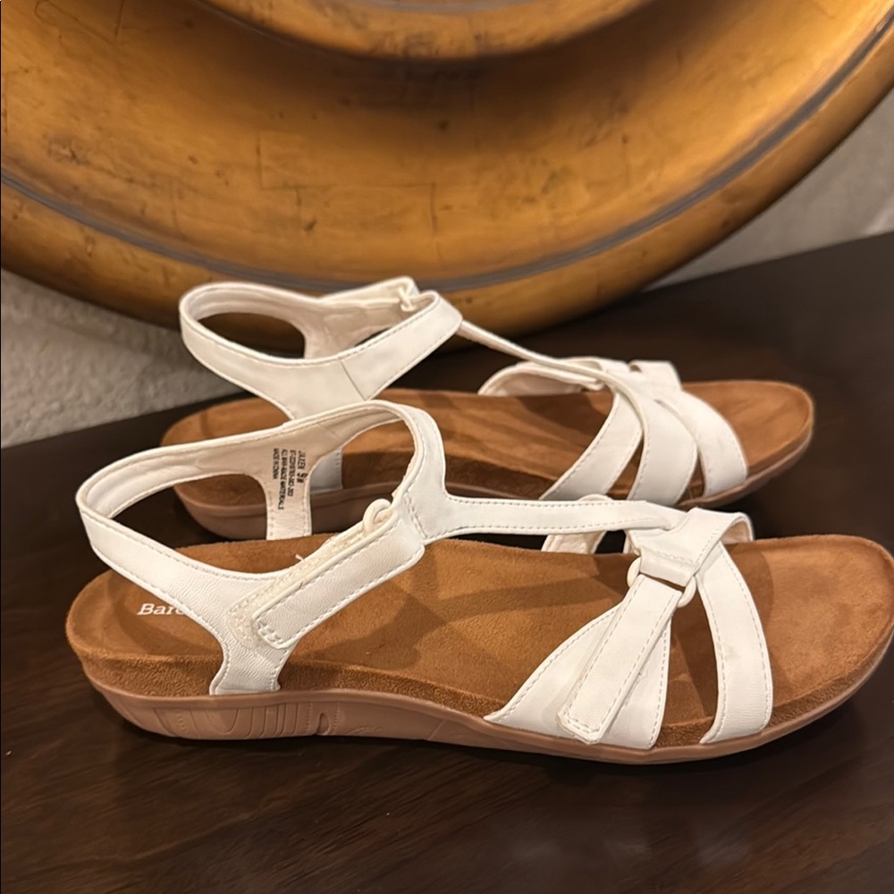 BareTraps Jaxen Women’s Comfort Sandals Adjustable Straps. Size 9M NEW FREE SHIP